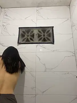 wildpussycat69 online show from May 3, 3:15 pm