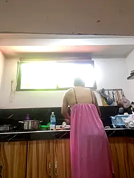 Snapshot of wildpussycat69 chatting on December 23, 4:01 am wildpussycat69 online show from December 23, 4:01 am