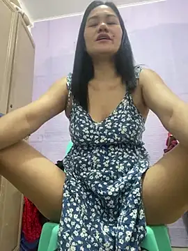 wildpussycat69 online show from April 11, 7:45 am