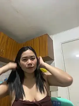 wildpussycat69 online show from April 7, 12:29 pm