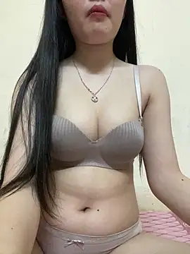 Xu Xubaby online show from December 18, 11:47 am