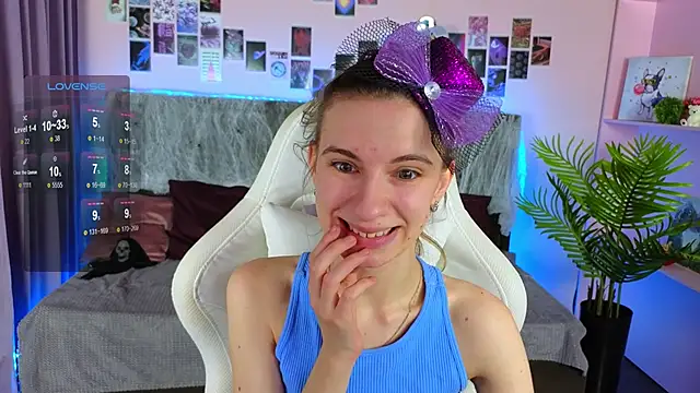 Snapshot of kaleriyaa_ chatting on October 24, 5:06 am kaleriyaa online show from October 24, 5:06 am