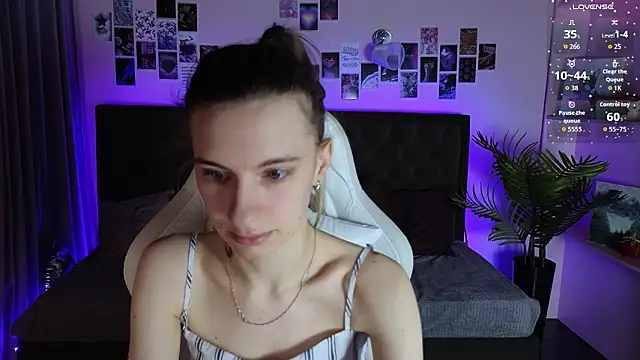 kaleriyaa  online show from February 5, 1:23 am