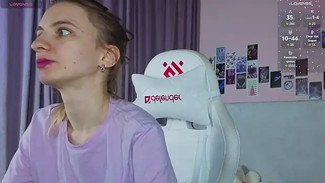 kaleriyaa  online show from April 11, 7:45 am