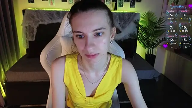 Snapshot of kaleriyaa_ chatting on November 3, 1:22 am kaleriyaa online show from November 3, 1:22 am