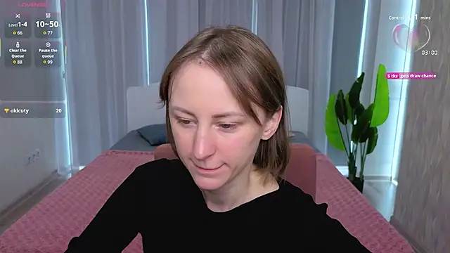 LuluChiiii online show from October 20, 10:05 am