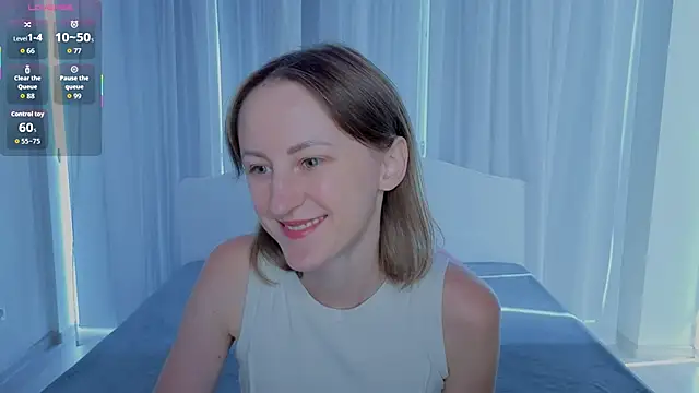 LuluChiiii online show from September 14, 10:37 am