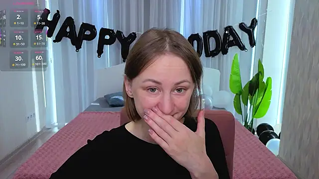 LuluChiiii online show from October 28, 10:36 am