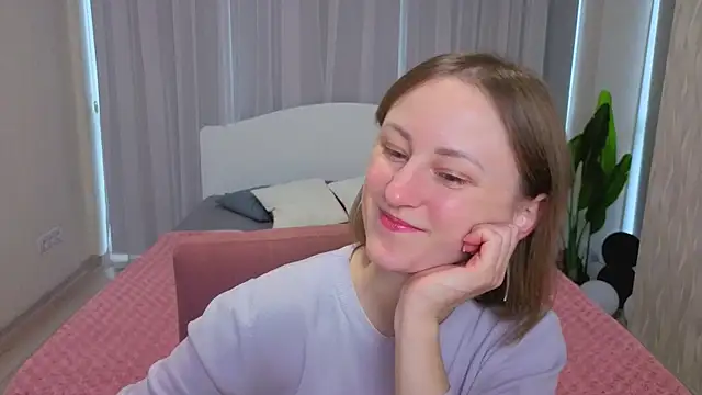 LuluChiiii online show from November 20, 10:49 am