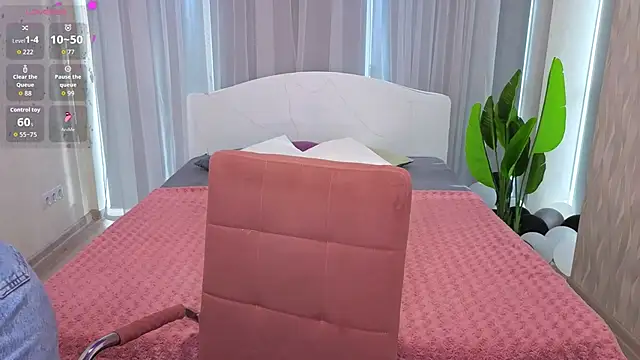 LuluChiiii online show from November 26, 10:48 am