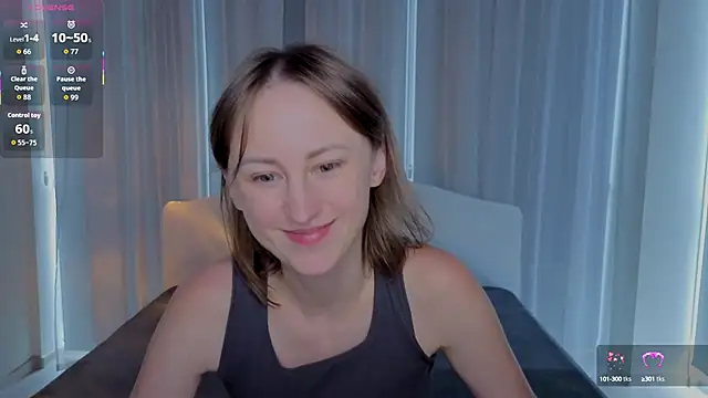 LuluChiiii online show from September 12, 9:42 am