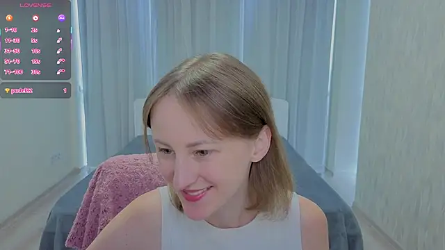 LuluChiiii online show from September 10, 10:25 am