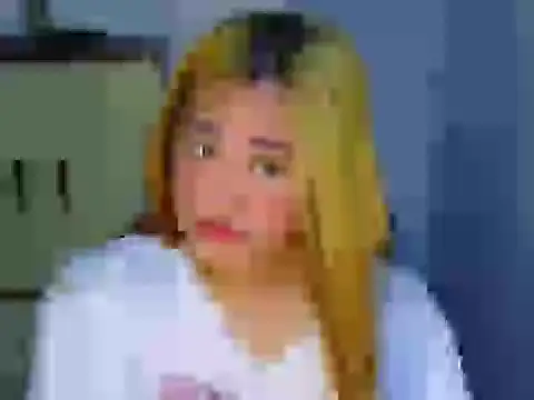 Snapshot of Annierose_ts chatting on February 6, 10:17 pm Annierose ts online show from February 6, 10:17 pm