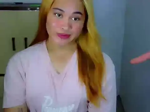 Snapshot of Annierose_ts chatting on February 16, 9:02 pm Annierose ts online show from February 16, 9:02 pm