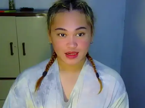 Snapshot of Annierose_ts chatting on February 7, 10:07 pm Annierose ts online show from February 7, 10:07 pm