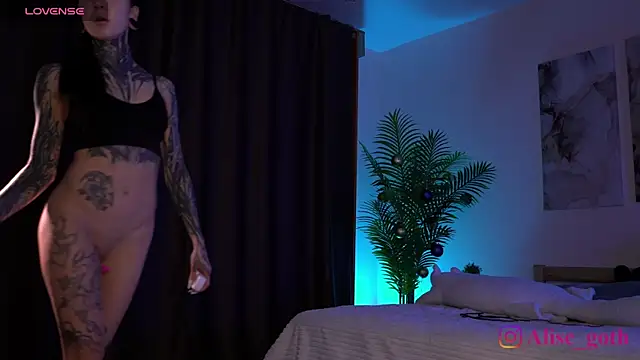 Alise Eve  online show from January 13, 6:01 pm