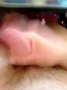 chrisdic27 online show from April 12, 8:50 am