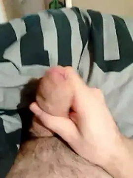 Snapshot of chrisdic27 chatting on March 2, 8:27 pm chrisdic27 online show from March 2, 8:27 pm