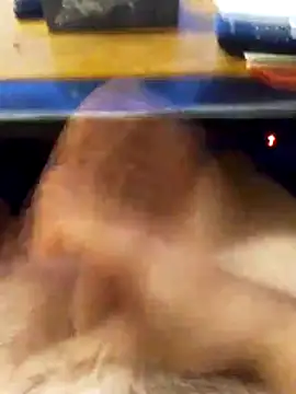 Snapshot of chrisdic27 chatting on February 27, 8:52 pm chrisdic27 online show from February 27, 8:52 pm