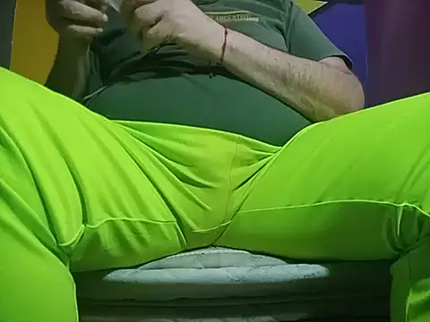 BabyBearMilk online show from November 11, 3:45 am