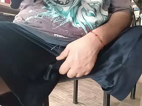 BabyBearMilk online show from February 15, 6:07 pm