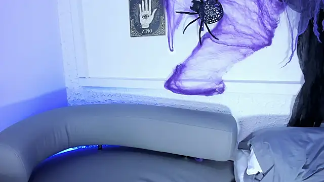 Sexxchubby online show from October 28, 11:58 pm