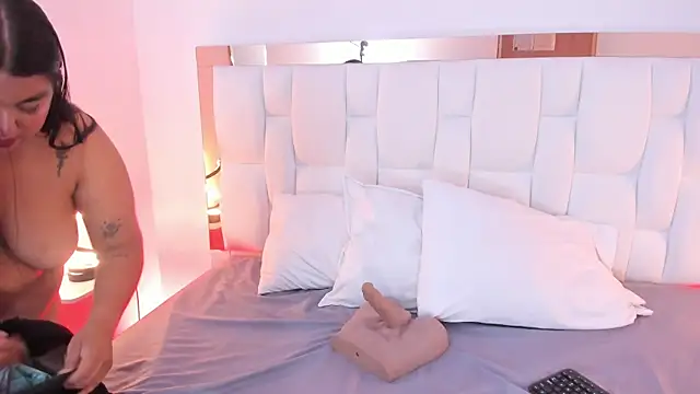 Sexxchubby online show from December 2, 10:44 pm