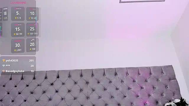 Snapshot of KellyRooss chatting on November 21, 12:42 am KellyRooss online show from November 21, 12:42 am