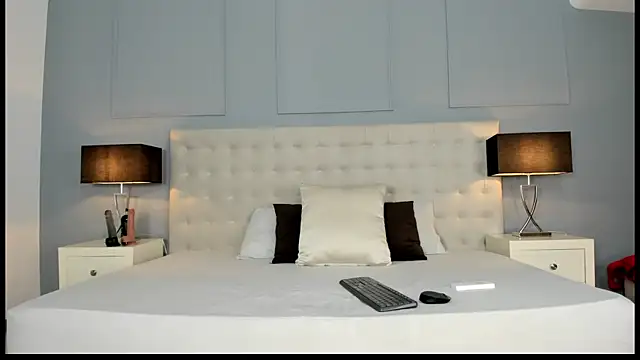 Snapshot of KellyRooss chatting on November 13, 12:31 pm KellyRooss online show from November 13, 12:31 pm