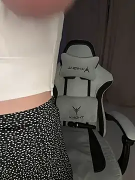 SakuraSara online show from February 11, 3:45 pm