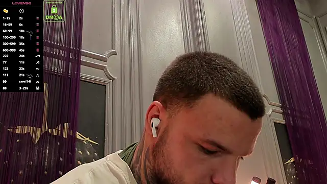 OliverSport online show from December 3, 11:20 am