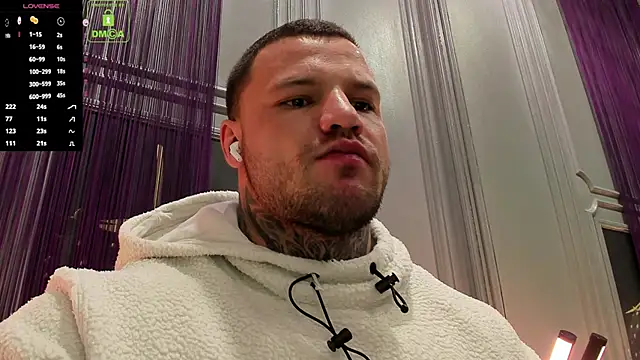 OliverSport online show from November 9, 3:49 pm