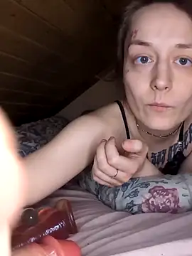marijacucu online show from April 29, 8:37 pm