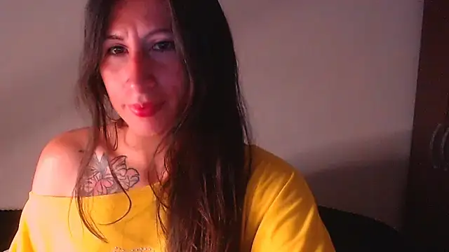 Snapshot of NathaSlave chatting on June 15, 6:46 am NathaSlave online show from June 15, 6:46 am