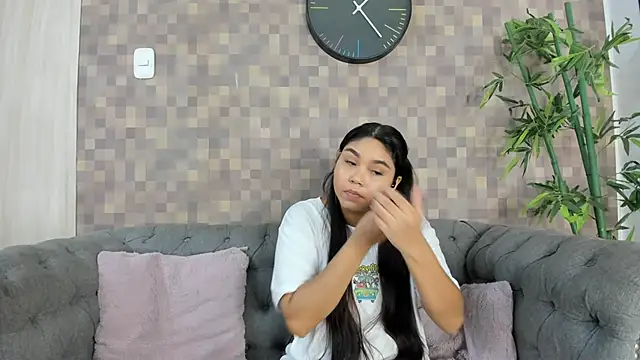 shanon marel online show from November 4, 12:20 pm