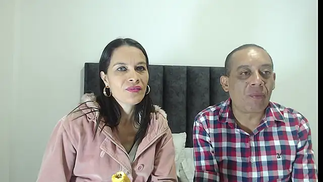 GabrielandAbigail online show from November 29, 1:22 pm