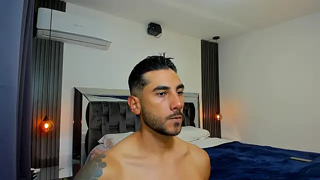 Snapshot of MARC_THOMPSON_ chatting on October 20, 12:24 am MARC THOMPSON online show from October 20, 12:24 am