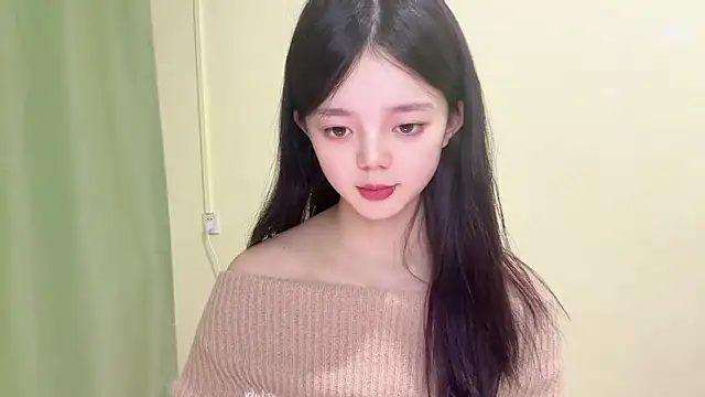 Nicole-13 online show from November 15, 6:39 am