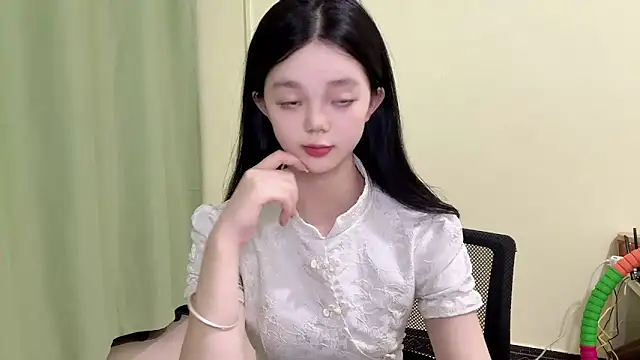 Snapshot of Nicole-13 chatting on September 17, 11:34 am Nicole-13 online show from September 17, 11:34 am
