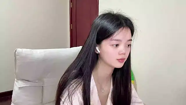 Nicole-13 online show from April 6, 1:12 am