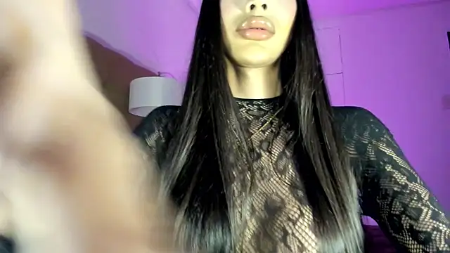 Snapshot of khalifafoxxxx chatting on April 2, 8:04 pm khalifafoxxxx online show from April 2, 8:04 pm