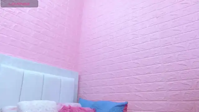 suzanhot 30 online show from April 9, 8:59 pm