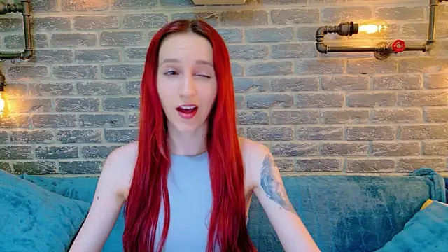 Julia Jae online show from July 8, 6:03 am