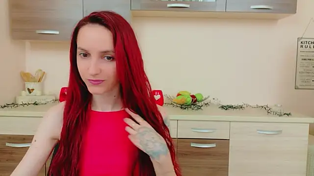Snapshot of Julia_Jae chatting on May 18, 5:56 am Julia Jae online show from May 18, 5:56 am