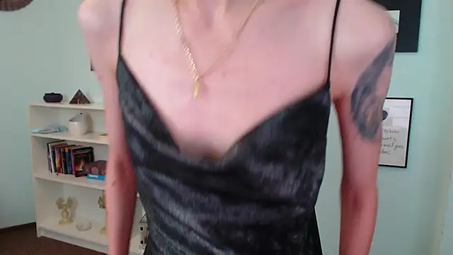 Julia Jae online show from December 1, 6:36 am