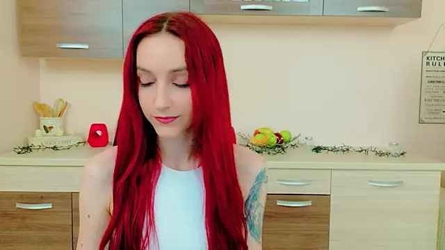 Julia Jae online show from June 24, 6:01 am