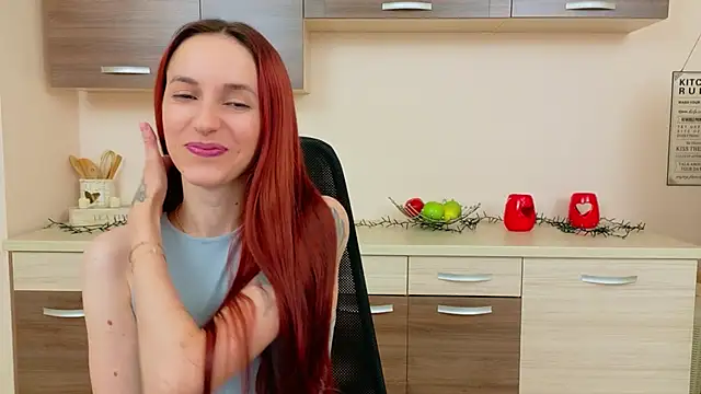 Julia Jae online show from February 16, 7:29 am