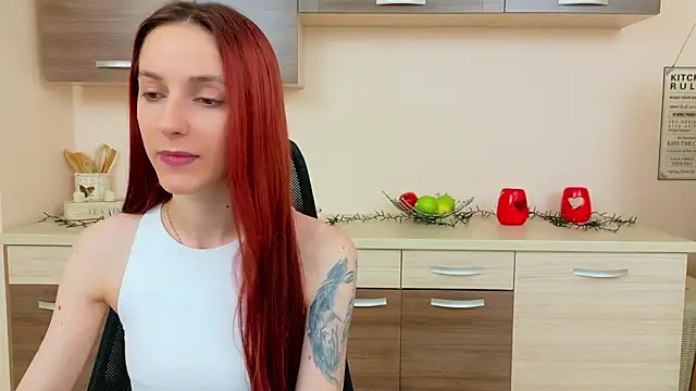 Julia Jae online show from February 14, 6:13 am