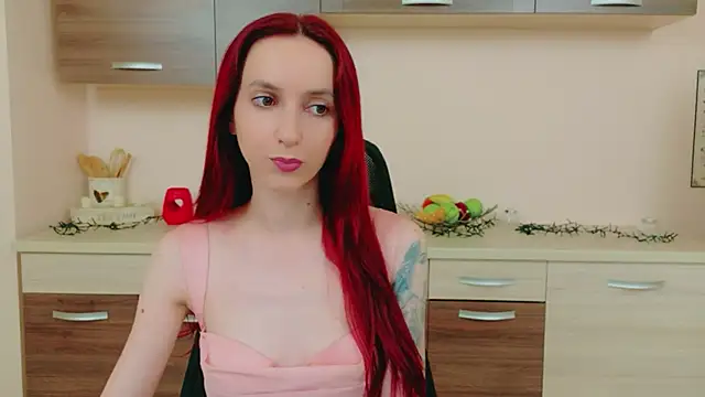 Snapshot of Julia_Jae chatting on June 7, 5:12 am Julia Jae online show from June 7, 5:12 am