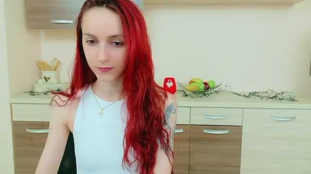 Julia Jae online show from March 24, 7:19 am